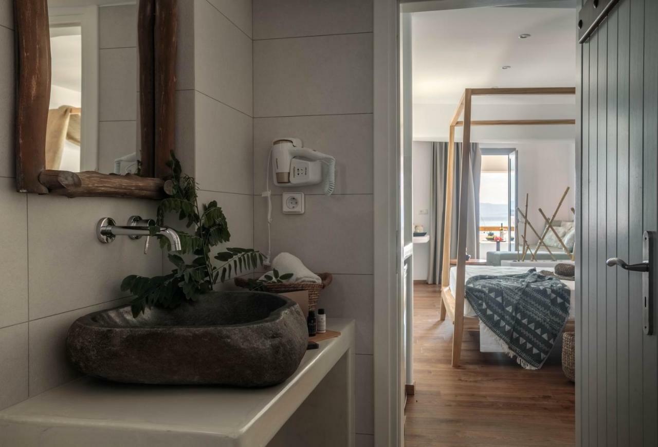 Kissos Luxury Suites Naxos City Dış mekan fotoğraf